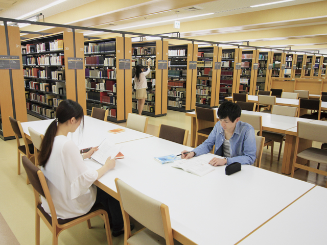 明海大学の図書館