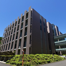 昭和薬科大学のオープンキャンパス