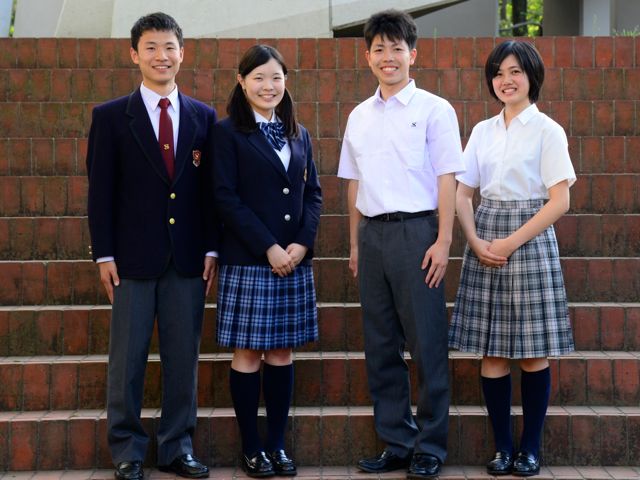秀明高等学校の制服