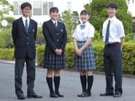 横浜翠陵高等学校の制服