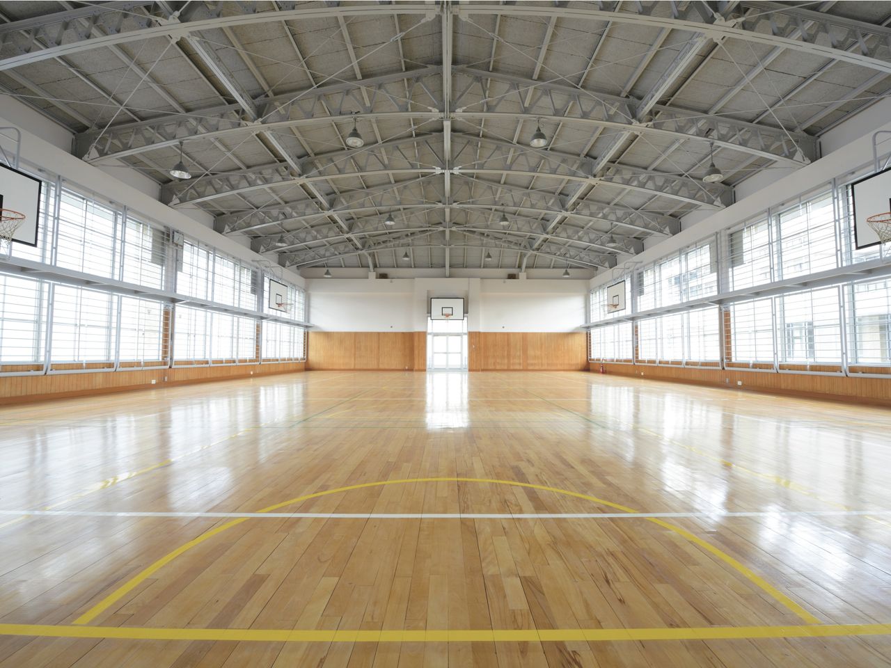 体育館：部活動やサークル活動などでも使用できる体育館です。