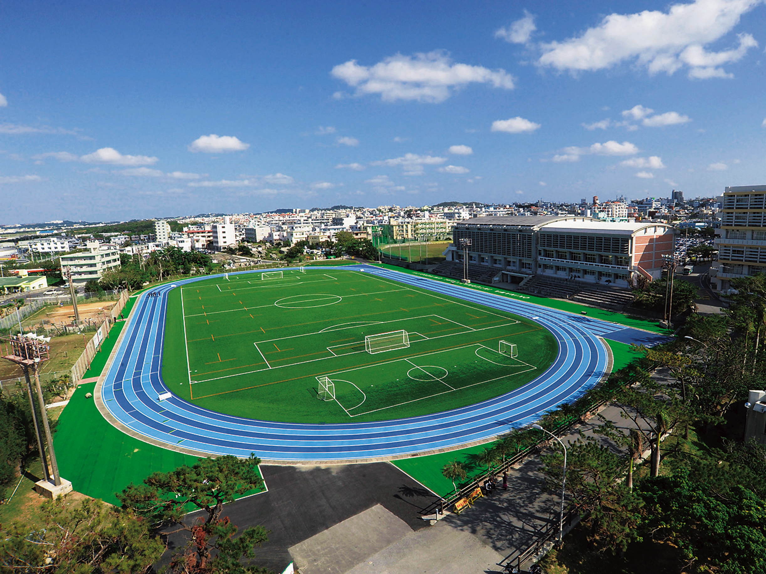沖縄国際大学のスポーツ施設