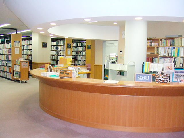 三重県立看護大学の図書館