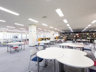 皇學館大学の図書館