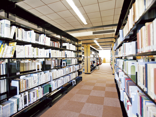 名古屋学院大学の図書館
