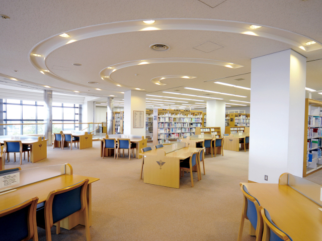 日本赤十字広島看護大学の図書館
