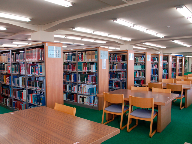 愛知工業大学の図書館