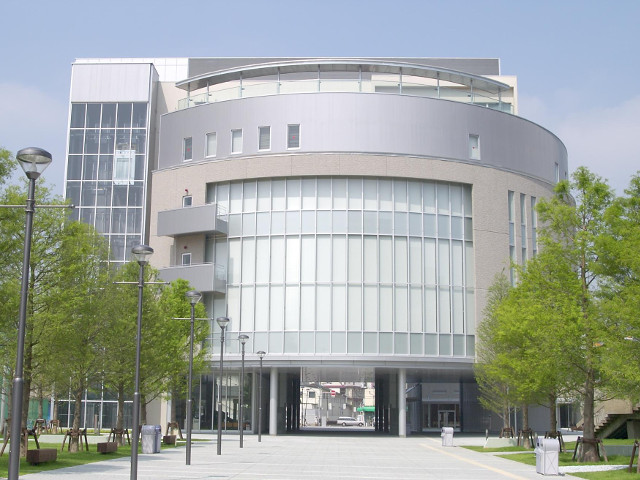 大阪商業大学の図書館