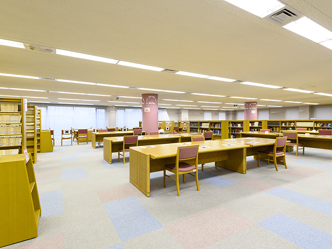 駒沢女子大学の図書館