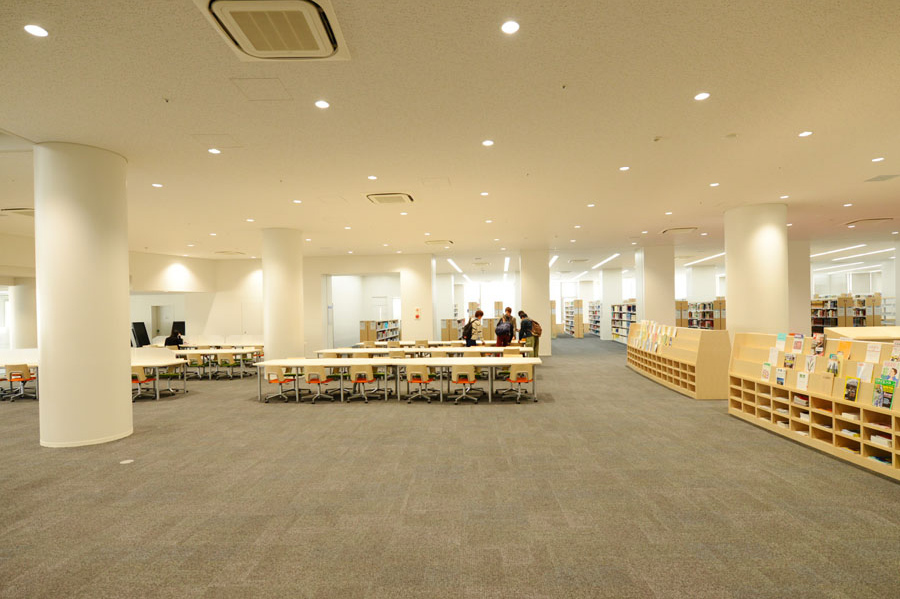中京大学の図書館
