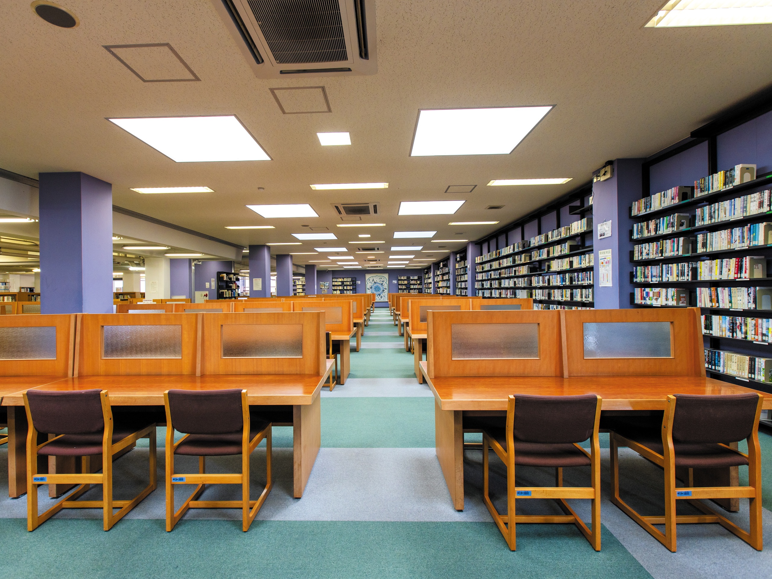 日本文理大学の図書館