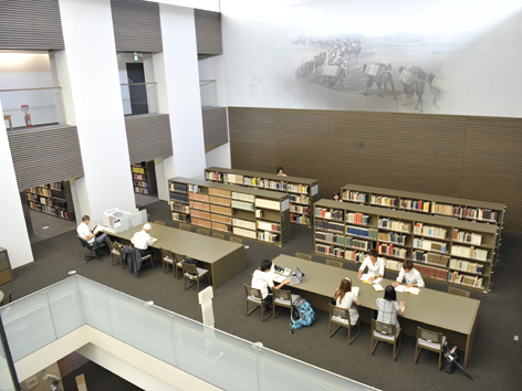 龍谷大学の図書館