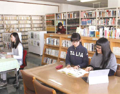 釧路短期大学の図書館