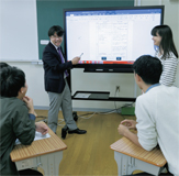 人間開発学部