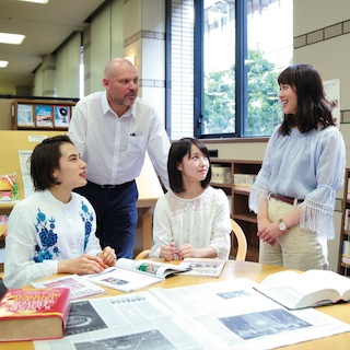 国際キャリア学部