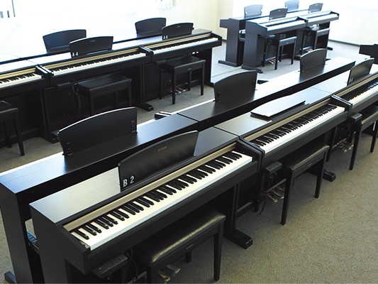 ピアノレッスン実習室