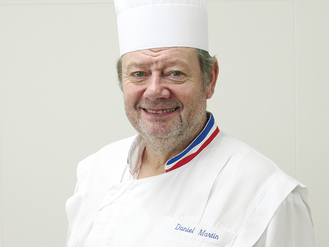 シェフ ダニエル・マルタン先生。エスビー食品「マジックソルト」や「地中海シリーズ」カレー・ハヤシライスソースを監修した三ツ星シェフ。